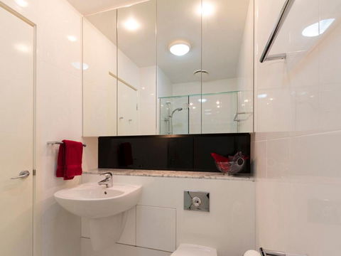 Felix 374 FF Apartment - Australia Accommodation 1