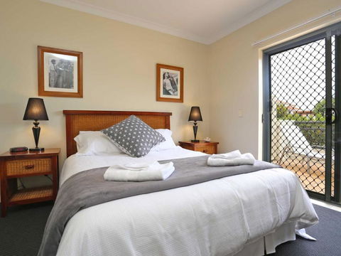 The Sands 2 / 20 Pacific Parade Opposite Beach Plus Air - Australia Accommodation 6