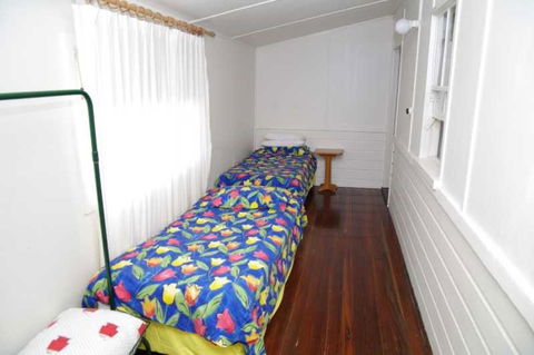 Almare 7 Gowing Street - Australia Accommodation 1