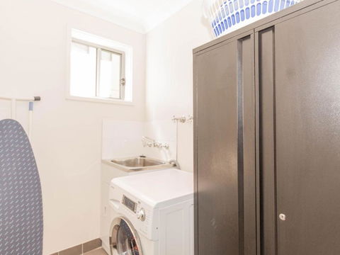 Aspect 1 / 8a Poly Cow Lane - Australia Accommodation 2