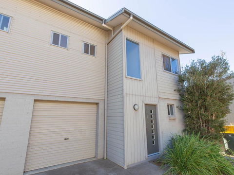 Aspect 2 / 8a Poly Cow Lane - Australia Accommodation 3
