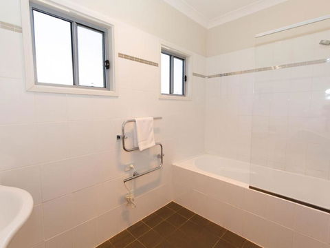 Aspect 2 / 8a Poly Cow Lane - Australia Accommodation 2