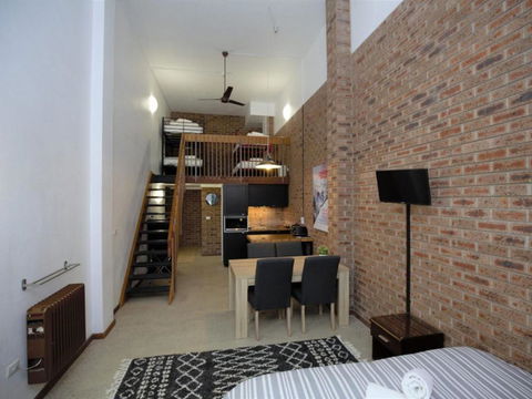 Gables 11 On Clyde Street - Australia Accommodation 3