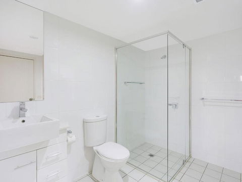 Wharf Apartment Unit 5 - Australia Accommodation 3