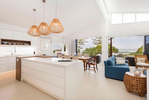 Coco De Mer Beach Villa - Australia Accommodation 4