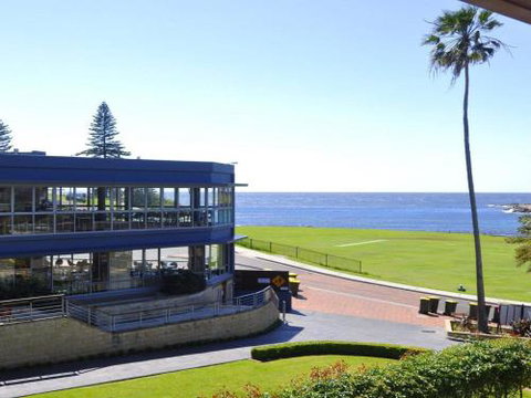 Anchorage AtHarbourside Magnificent Views - Australia Accommodation 3