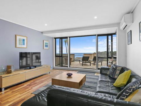 APARTMENT 10 PACIFIC APARTMENTS FREE WIFI! - Australia Accommodation 0