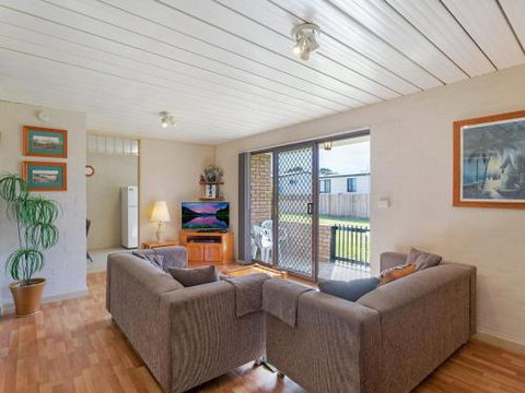 Apollo Unit 27 - Australia Accommodation 5
