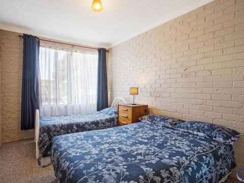 Apollo Unit 12 - Australia Accommodation 4