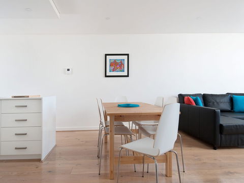 The Shoal Unit 309 / 4 8 Bullecourt Street - Australia Accommodation 3