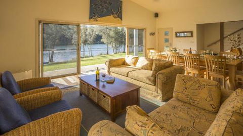 Atlantis On Lake Conjola Sandra St. 1 Lake Conjola - Australia Accommodation 3