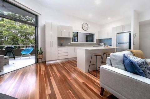 Ait Shona Happy Place. Apt 10 Haven On The Park - Australia Accommodation 6