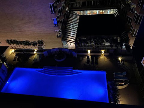 ARENA RESORT STYLE EXEC FREE NETFLIX WIFI WINE - Australia Accommodation 5