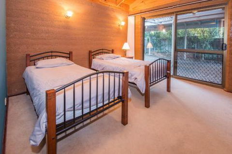 Ultramarine - Australia Accommodation 2