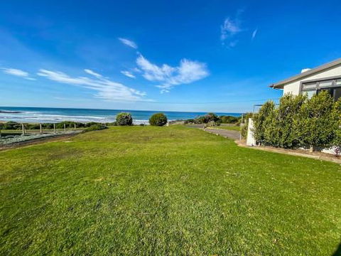 MAVI BEACH HOUSE Beachfront Wifi Views - Australia Accommodation 6