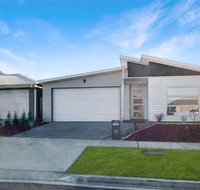 Brand New Home 10 mins to Beach Torquay Geelong Deakin Hospitals - Australia Accommodation