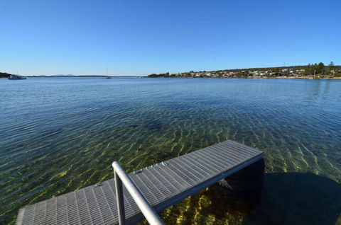 CDC 625 Beach House - Australia Accommodation 1