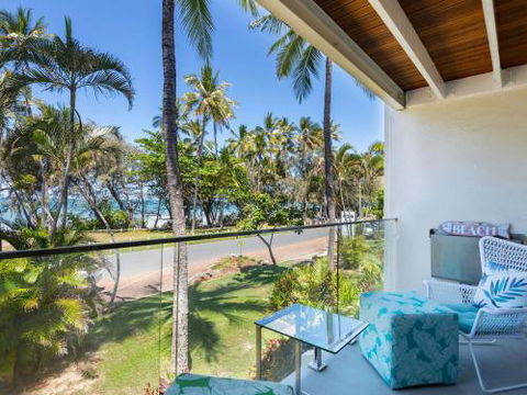Absolute Beachfront - Australia Accommodation 5