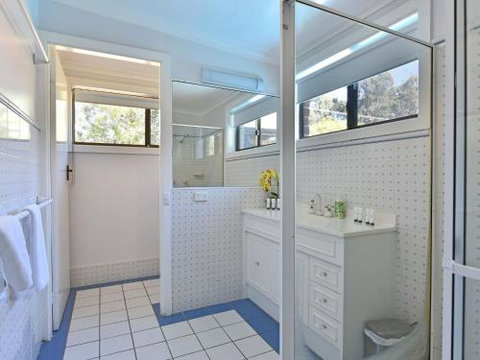 Just Listed Blaxlands Homestead The Very Best Location In The Valley Walk To Everything - Australia Accommodation 2