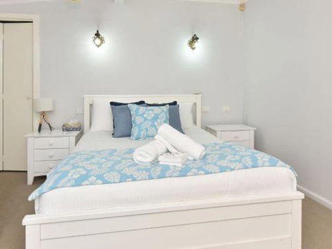 Just Listed Blaxlands Homestead The Very Best Location In The Valley Walk To Everything - Australia Accommodation 4