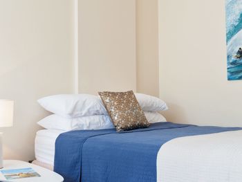 Whitesands Unit 213 Shoal Bay Road - Australia Accommodation 6