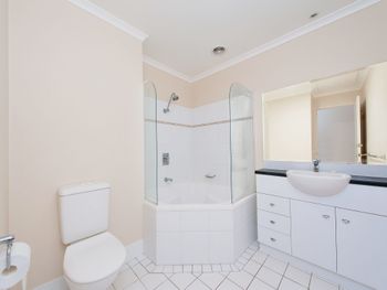 Whitesands Unit 213 Shoal Bay Road - Australia Accommodation 3