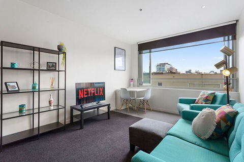 JOLI Directly Opposite MCG - Australia Accommodation 0