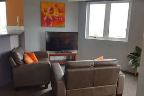 Affordable Unit Minutes To The Heart Of Surfers Paradise - Australia Accommodation 0