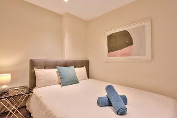 Apartment Darling Harbour Day St. 22 - Australia Accommodation 6