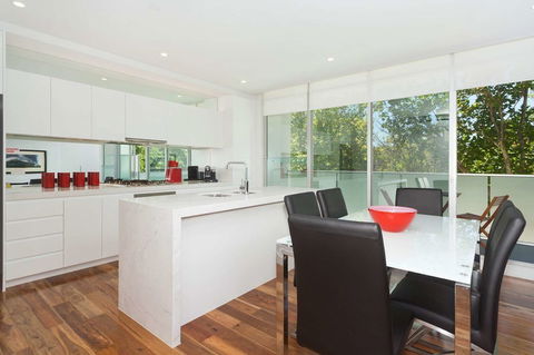 Apartment On Broadway - Australia Accommodation 2