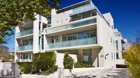 Apartment On Broadway - Australia Accommodation 6