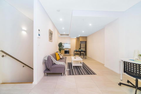 Magdalene Wolli Crk 5.05 - Australia Accommodation 4