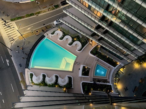 Urban Rest - The Infinity - Australia Accommodation 1