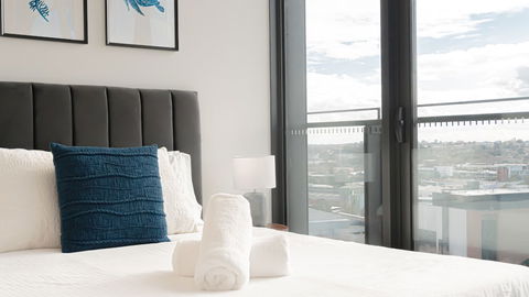 Urban Rest - The Infinity - Australia Accommodation 6
