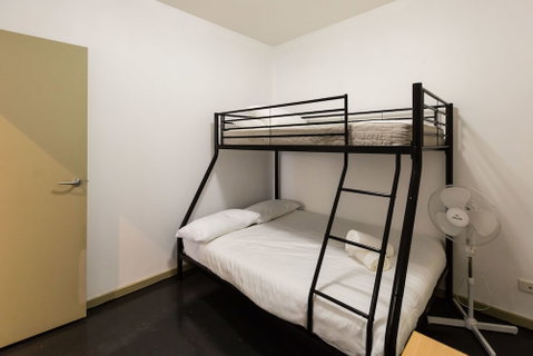 MEGAN, 2BDR Melbourne Apartment - Australia Accommodation 0