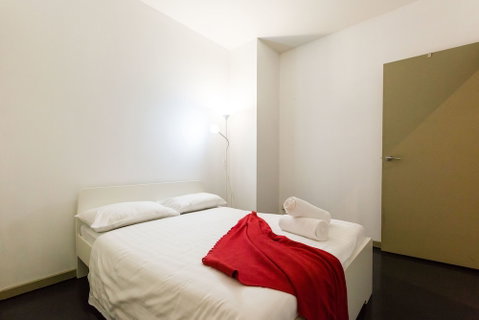 MEGAN, 2BDR Melbourne Apartment - Australia Accommodation 4