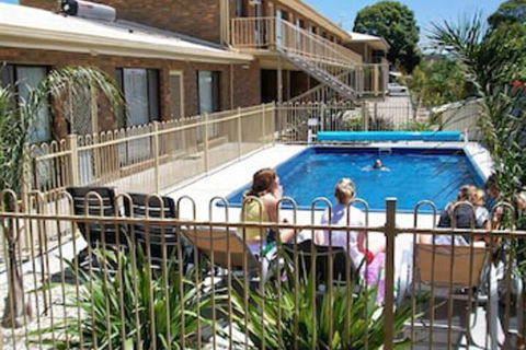 Allambi Holiday Apartments - Australia Accommodation 6