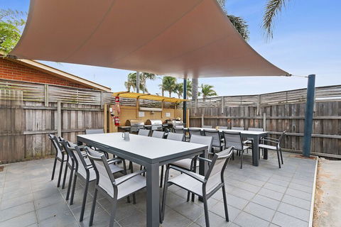 Allambi Holiday Apartments - Australia Accommodation 2