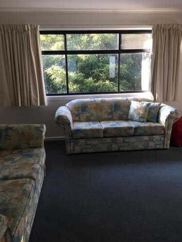 Central Cowes Family Townhouses - Australia Accommodation 6