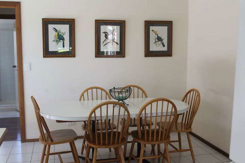 Australian Home Away At Doncaster Andersons Creek 2 - Australia Accommodation 2