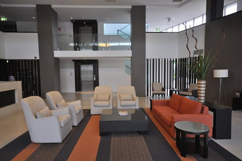 Chancellor Lakeside - Australia Accommodation 4