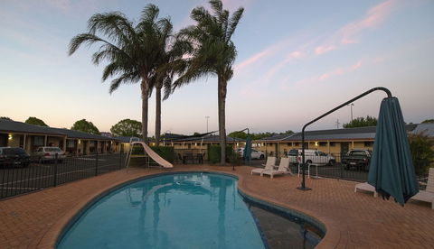 James Street Motor Inn - Australia Accommodation 1