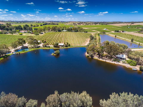 Stonewell Cottages & Vineyards - Australia Accommodation 0