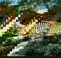 Meredith House - Australia Accommodation