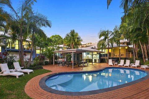 Flynns On Surf Beach Villas - Australia Accommodation 1