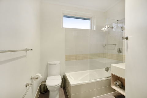Adelaide Road Motor Lodge - Australia Accommodation 5