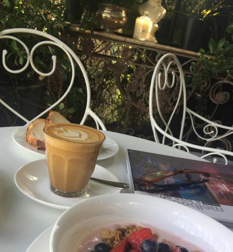 Andres Mews Luxury Serviced Apartments - Australia Accommodation 5