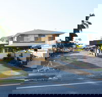 Rover Holiday Units - Australia Accommodation