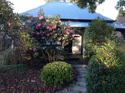 Hills Havens Cottages - Australia Accommodation 0