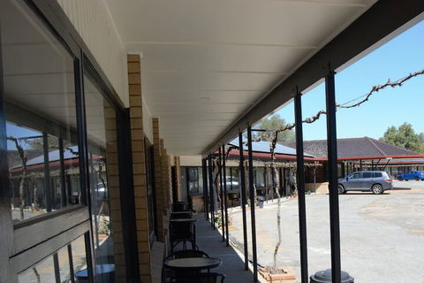 Civic Motor Inn - Australia Accommodation 7